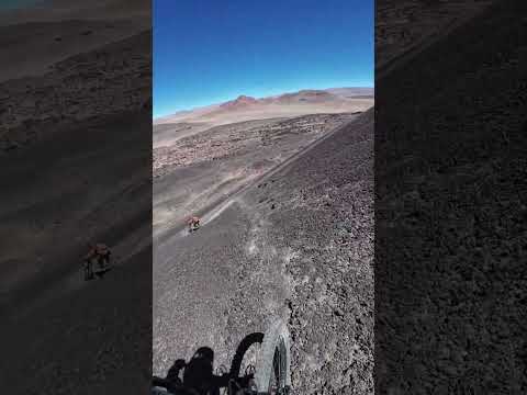 Descenso de Volcán Antofagasta. Antofagasta de la Sierra, Catamarca,  Argentina