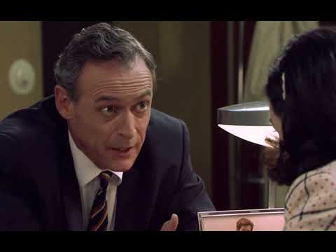 Amar C626 - Aquilino le comunica a Laura que Clara se va de la droguería