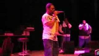 Musiq - &quot;Makeyouhappy&quot; (live!)