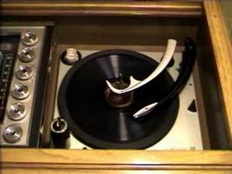 Roy Acuff & His Smokey Mountain Boys : Weary River ( 1940)