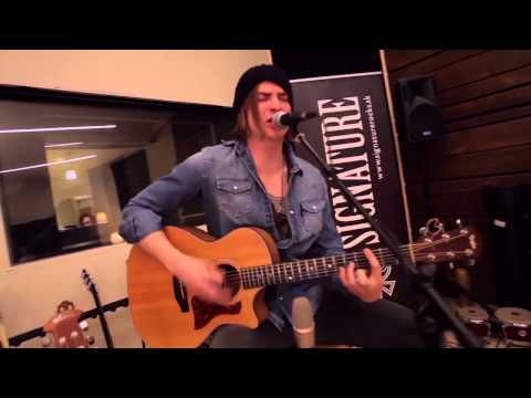 Signature - Signature - Drowning unplugged (Official Music Video)