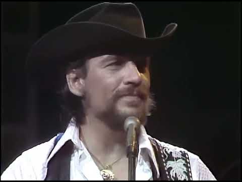 Waylon Jennings "Medley:" 1973
