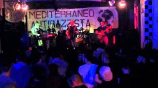 Lo Straniero Cantiniero Live 2013 @ CSOA Pinelli Maggio 2013