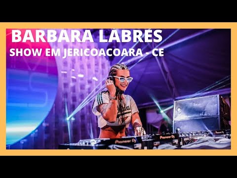 Barbara Labres faz show em Jericoacoara