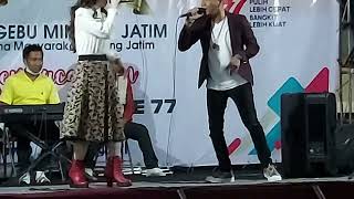 Download lagu COGOK MANCOGOK Lagu Minang -- Mak Pono jo Upiak Unyuik di Rumahgadang Surabaya mp3