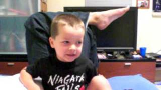 Ari cantando "no queda nada" de Yordano