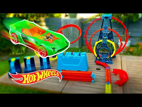 NEVER ENDING INFINITY TRACK CHALLENGE! | Labs Unlimited | @HotWheels Video