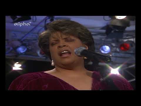 Patti Ausin & BBC Bigband - Miss Otis Regress - Jazzw-che Burghausen 2002#