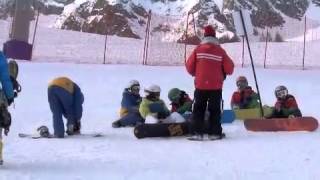 preview picture of video 'Scuola Snowboard Monte Bianco Courmayeur'
