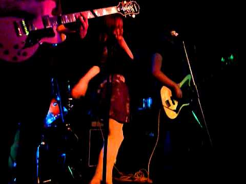 The Kabeedies - Fuzzy Felt live at Leicester Firebug May 2011