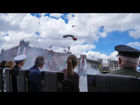 Desfile Cívico Militar, 215 Aniversario de la Independencia