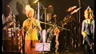 Lora Logic (X-Ray Spex) -  Got Me in a Nutshell - Hare Krishna Glastonbury 1983