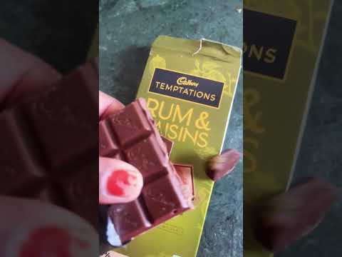 Cadbury temptations| Cadbury Chocolate| Dark chocolate review| rum & raisins| #ytshorts #chocolate
