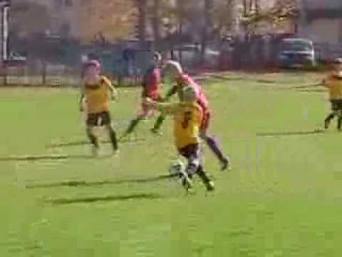 PARTYZANT LESZNO - Błonianka Błonie 0:1 (2002) 19.10.2013