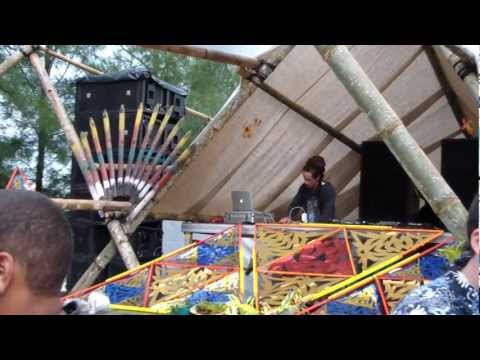 Psychowave live @ Respect Lost Festival 2012 (HD)