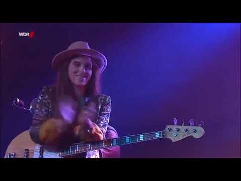 Marcus Miller und Kinga Glyk