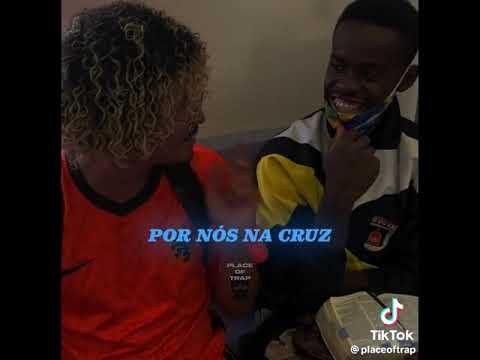 MC estudante fazendo um freestyle biblico