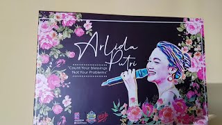 Download lagu Mampir ke rumah Arlida dan keseruan bersama mama Arie mp3