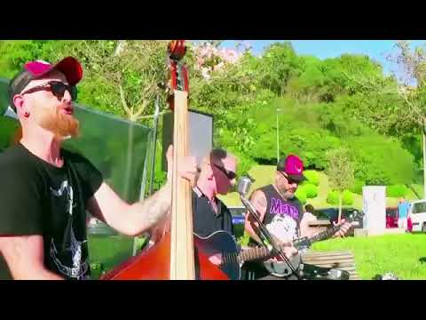 THE CHEATERS - Lookin' Out My Backdoor (Txiringuito Ereaga - Getxo, Basque Kountry)