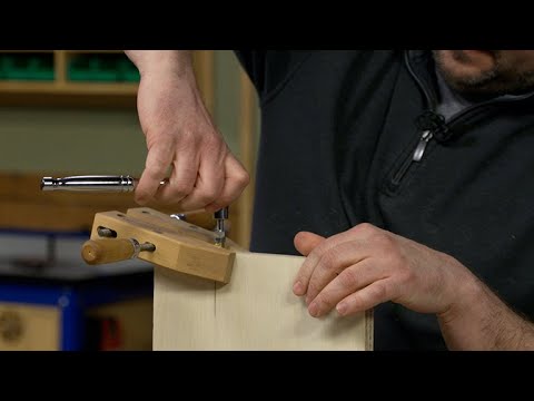 Woodworking Tip: Threaded Insert Installation