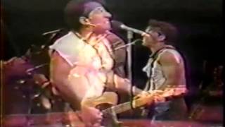Bruce Springsteen - Cover Me [live]