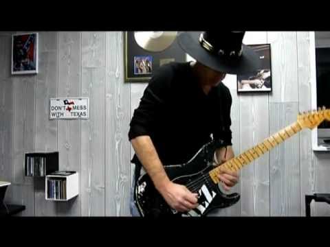 Mezcaleros / Live this day as if it was the Last