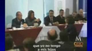 Reclamo De madre A Presidente Calderon.wmv