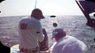 preview picture of video 'Pesca Bahia Solano - Primer sailfish 2013 (07 enero)'