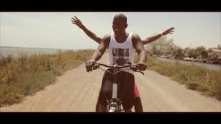 Miky Uno (feat. Willy William) - La demoiselle - (Clip Officiel)