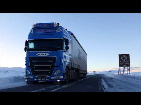 Crossing the Arctic Circle ! - Trip to Hammerfest - WV 10