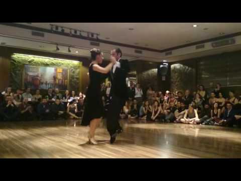  Neri Piliu  and  Yanina Quiñones  are  dancing  to  Juan D'Arienzo  at  Ankara Tango Meeting  in  2016