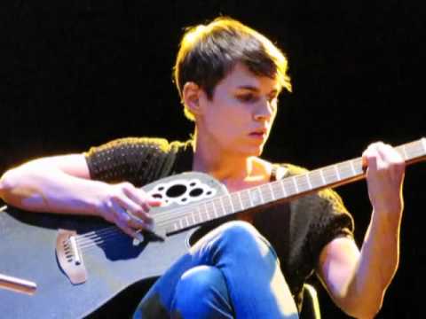 4/15 Kaki King - Kelvinator, Kelvinator @ Livorno Rock Village, Livorno, Italy (07/07/2012)