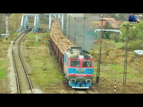 LDE2100 60-1533-3 & Naveta de Lemne GFR Wood Train in Oradea - 22 November 2019