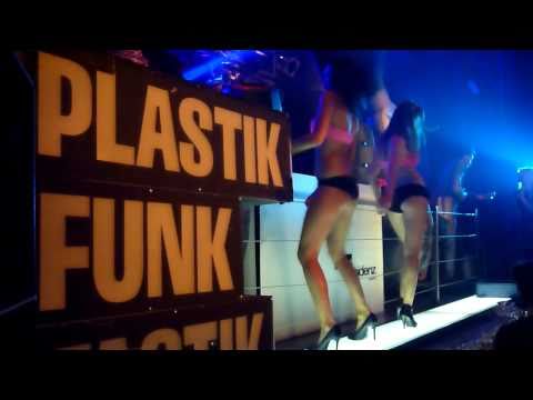 PlastikFunkTastik with Plastik Funk and Boris Roodbwoy - 01/04/2011