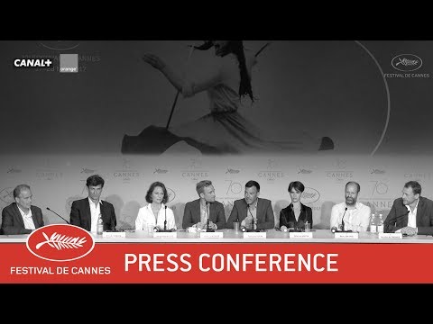 afbeelding Cannes press conference with François Ozon, Eric Altmayer, Nicholas Altmayer, Jérémie Rénier, Marine Vacth, Jacqueline Bisset, and Manuel Dacosse