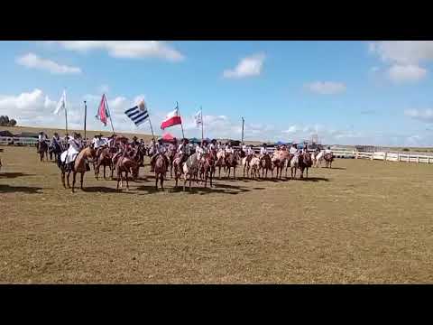Desfile gaucho, elección Flor del pago, Chinita y Paisano - "A pura tradición" - Fraile Muerto