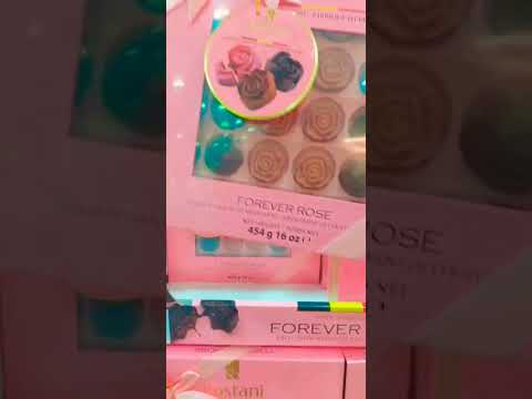 Cute Valentines Day rose shaped chocolates 🍫 🩷❤🌹