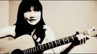 &#39;Sometimes the Sun&#39; - an acoustic guitar cover of the Lashes