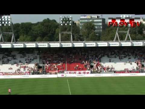 PASY.TV: Kibice Cracovii kontra Jakub Tabisz - protest