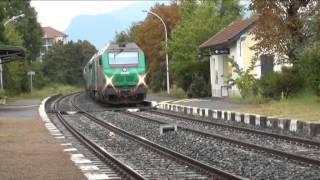 preview picture of video 'Train: manoeuvres en gare de Jarrie-Vizille (38)  HD'