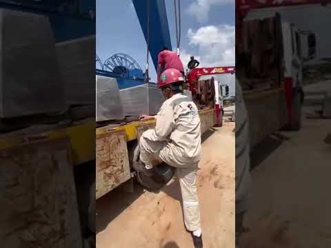 Vận chuyển chì đối trọng cho tàu biển