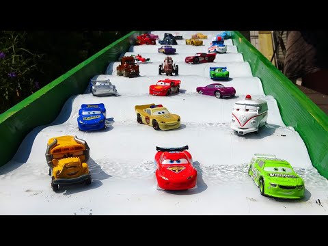 Disney Cars Tomica. Handmade high-speed water slide!