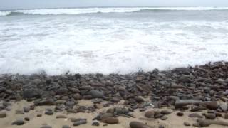 preview picture of video 'Sound of Ocean on Pebbles'