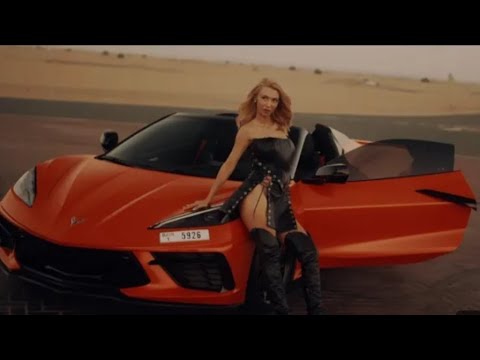 Baieti cu inima în blugi - Andreea Bălan și What's up(Versuri/Lyrics)