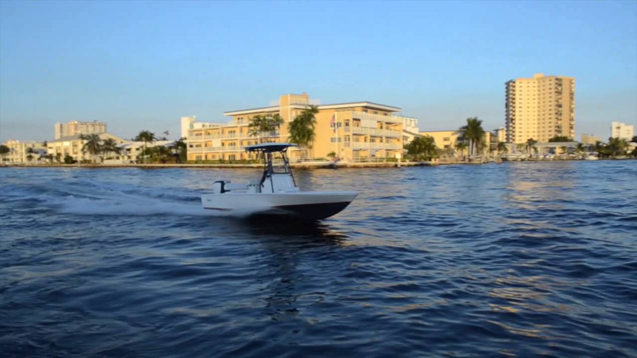 Трейлер 23 Cape Bay