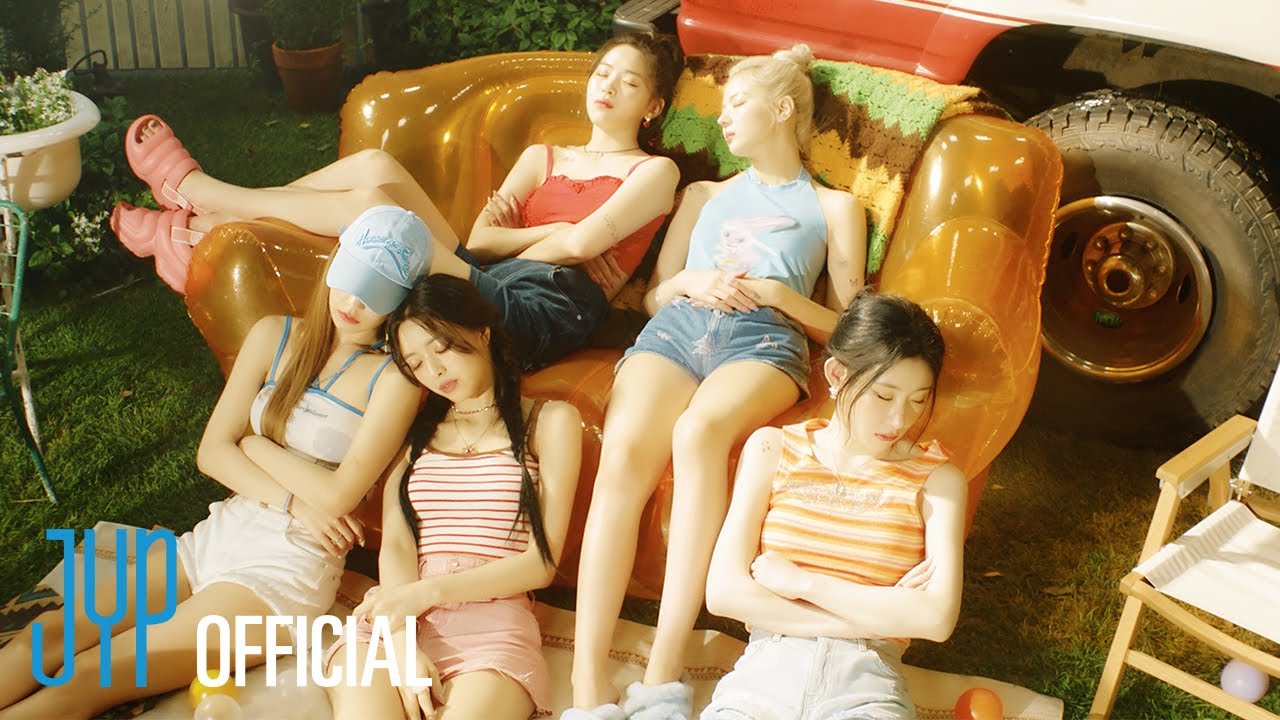 ITZY “None of My Business” M/V