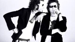 Perdona Mona Music Video