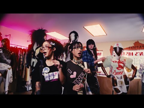 Isabella Lovestory ft. TAICHU - Putita Boutique (Official Music Video)