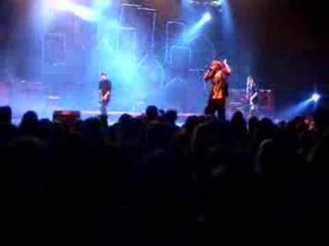 Shamas - pasakyk kodel (gyvai @ siemens arena)