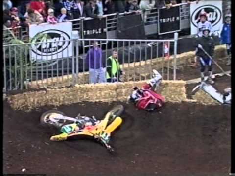 1999 Sydney Supercross Masters - 250 Semi Final (Reed crashes out)